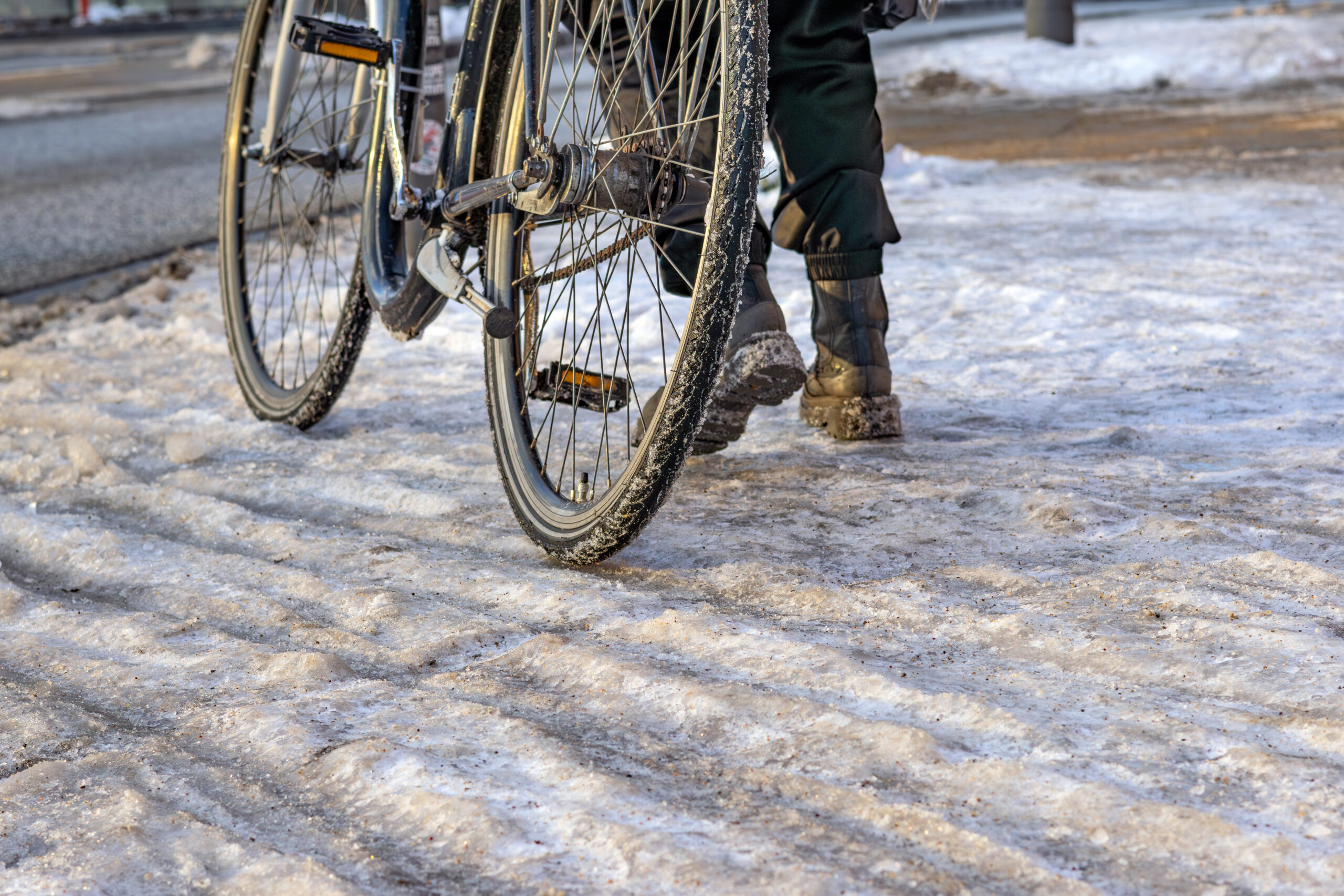 A Guide to Cycling on Ice